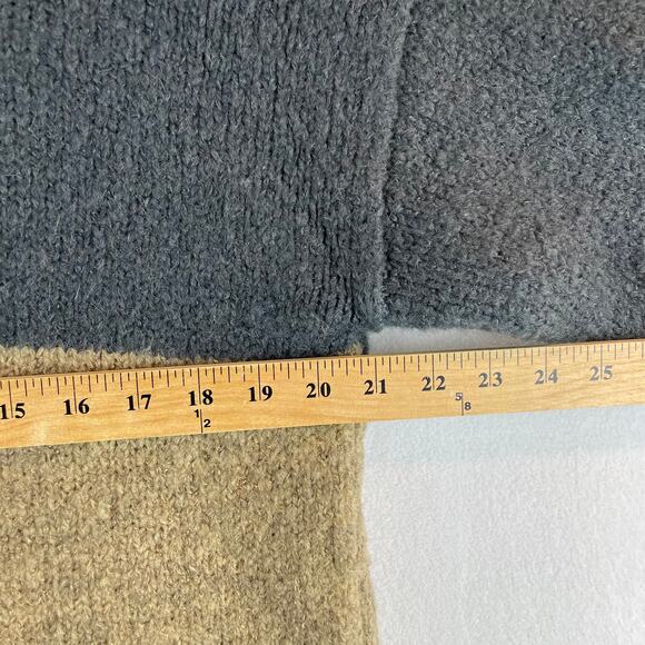 Michelle Nicole Womens Wool Blend Sweater. Size S - Picture 5 of 8